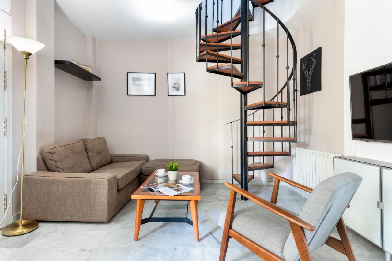 Apartamento Con Terraza En Sevilla Centro By Rent Me Exteriér fotografie